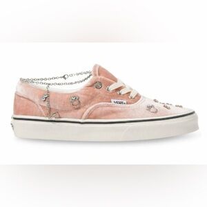 NWT x Sandy Liang Era in Orchard & True White
VANS
Color: Orchard & True White